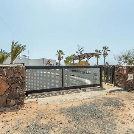 Apartment Casita Dragon Y Suerte Pool